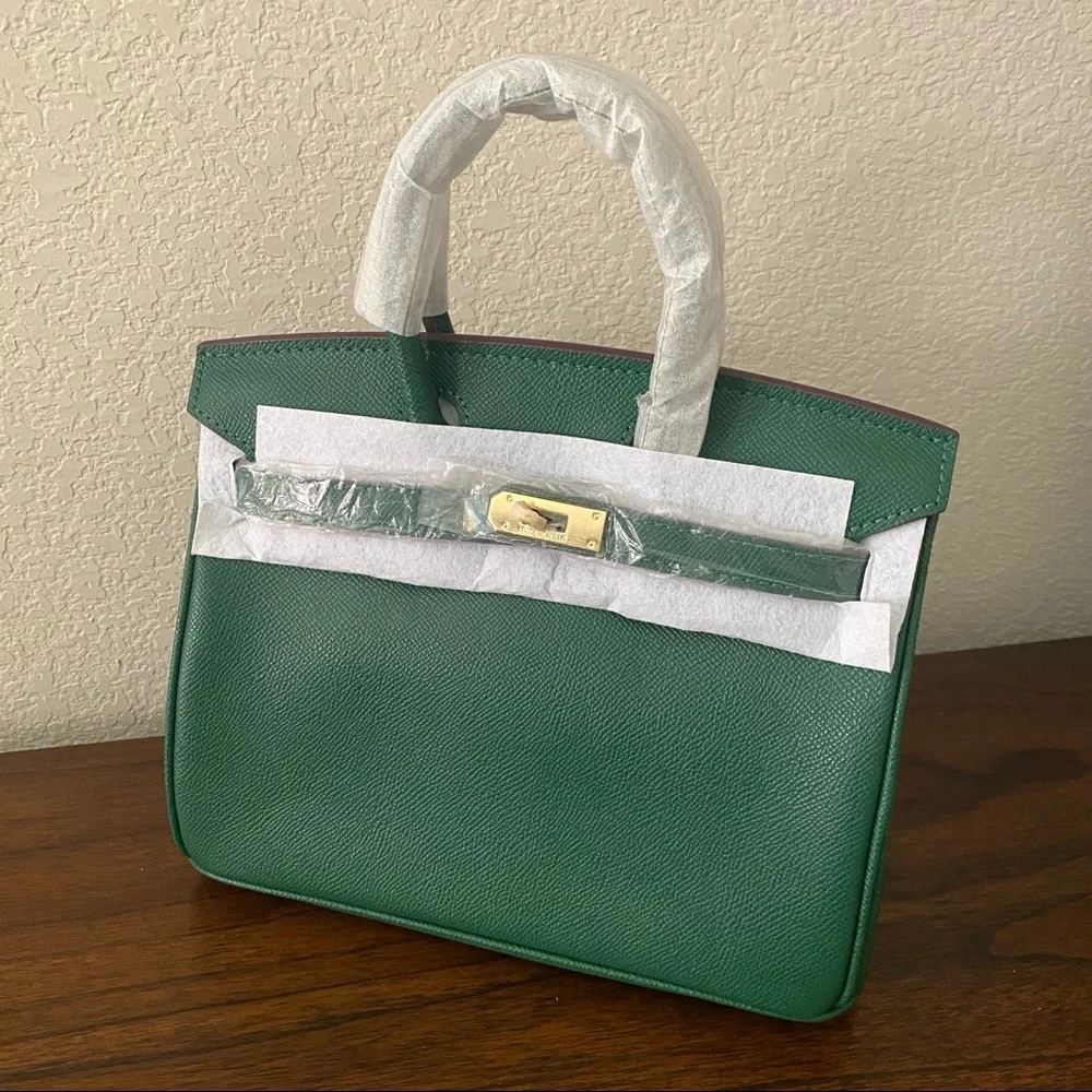 *FLAW HOUSE OF HELLO Structured Epsom Forest Green Gold 25 Lock Key Satchel Bag